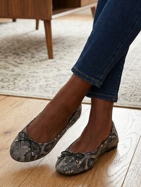 LOFT Snake-Print Ballet Flats in Gray and Black-New